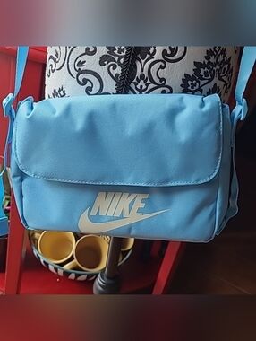 Nike Futura Crossbody Bag